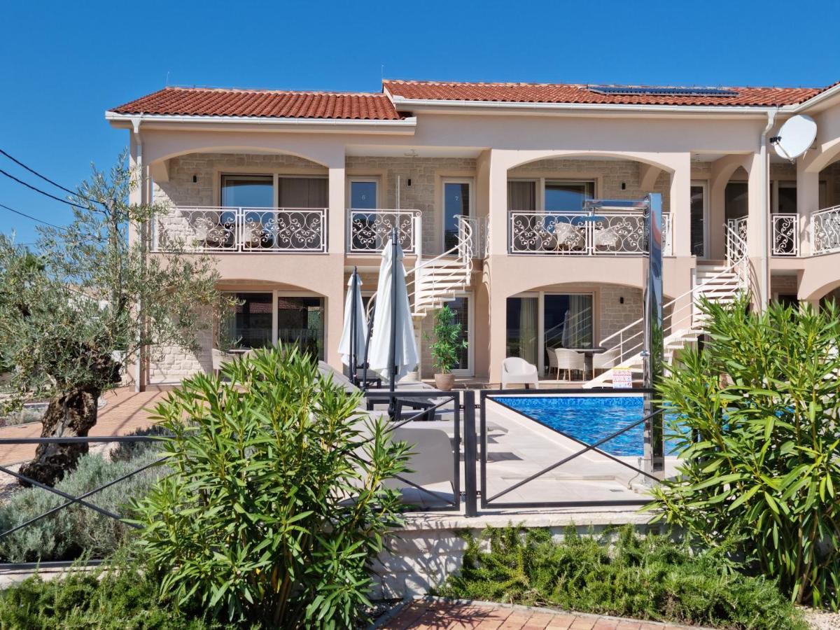 Villa Luka Lopar Exterior photo